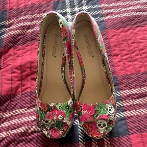 Brand new Shoedazzle high heels